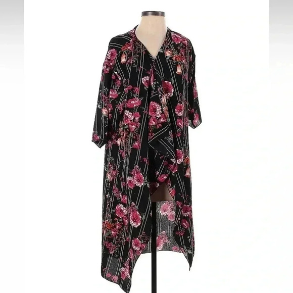 LuLaRoe Shirley Kimono Swim Cover Up Black Floral Size S Small Fits Sizes 0-8 - Picture 6 of 6